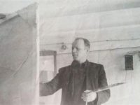 Иван Андреевич за любимым делом