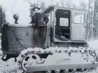 Сивик С.Р. получил новый трактор, 1956 год
