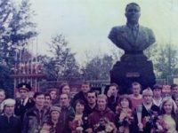 На полощади Вахрушева