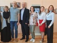 Открытие фотовыставки Коллектив музея с главными Героями выставки