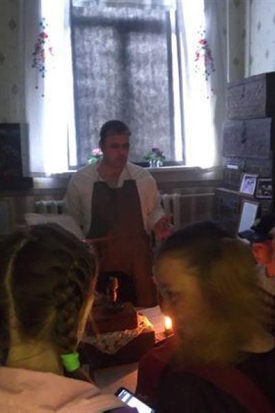 В лучах керосинки…