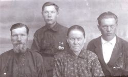 семья Рожина Е.М. (родители)
