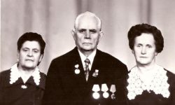 Елена Маркс, Арсен Маркарян, Марта Функ (Маркс)