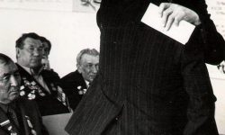 Челябинск, 1983г. Встреча лыжников. Баранцев С.Ф. с однополчанином Мирошниченко Филиппом Кирсановичем
