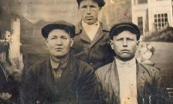 Справа брат – Баранцев Фёдор Фёдорович