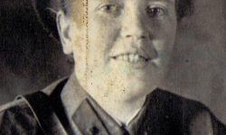 Уфимцева Людмила Михайловна в декабре 1941г.