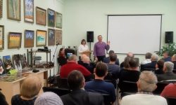 выступает Виктор Викторович Долгушин