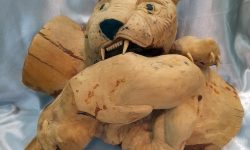Резьба по дереву_Рысь и заяц