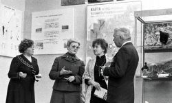 Яровикова А.К., Попова Л.М., Толмачёва О.А., Александров А.А. в краеведческом музее