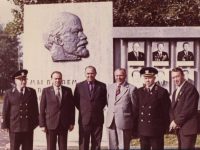 на площади имени Вахрушева