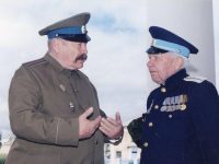 Алексей Александров и Александр Васильев за беседой, 2008 г.