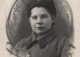Н.С. медсестра в эвакогоспитале